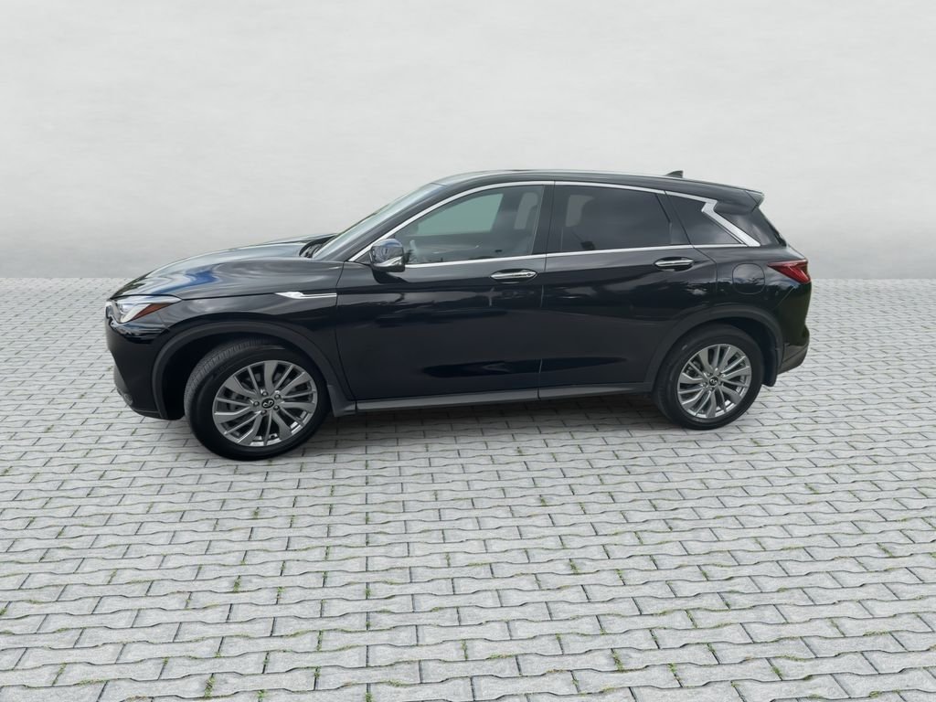 Certified Used 2025 Black Obsidian INFINITI PURE image 4