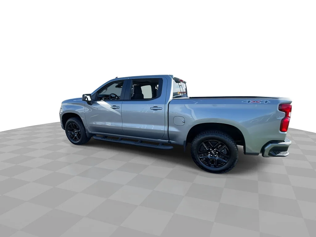Used 2026 Sterling Gray Metallic Chevrolet RST image 7