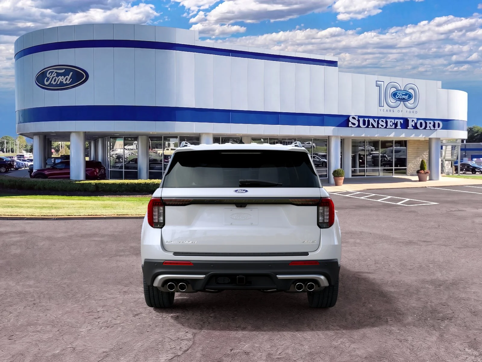 New 2027 Star White Metallic Tri-Coat Ford Platinum® image 7