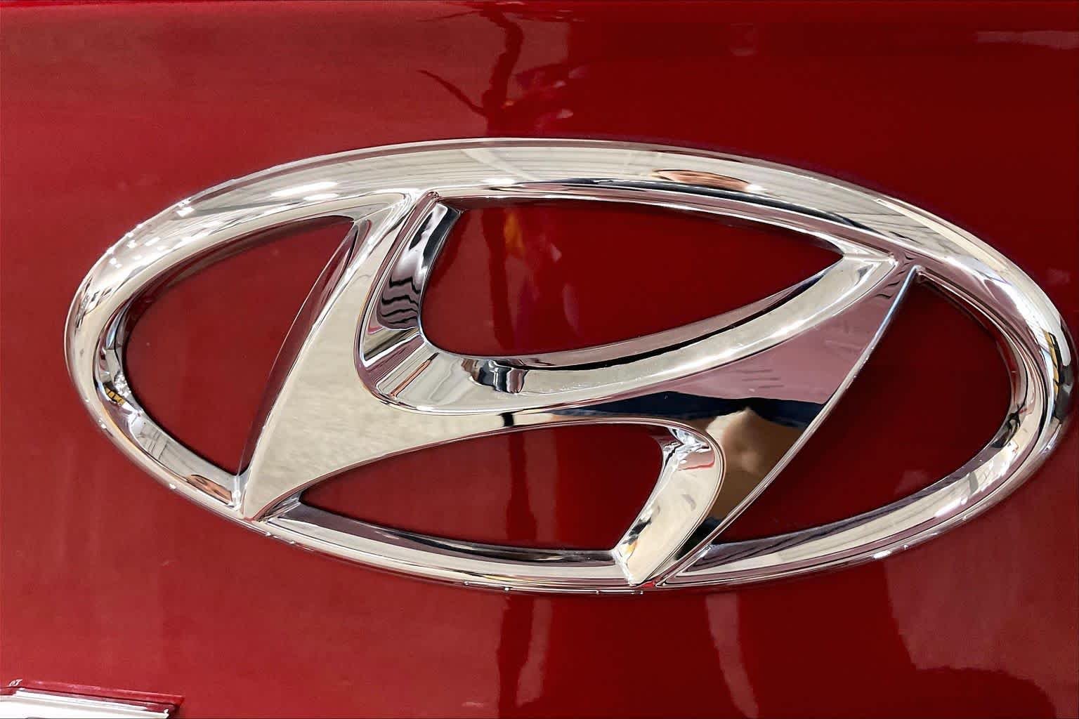 Used 2024 Ultimate Red Hyundai Limited image 30