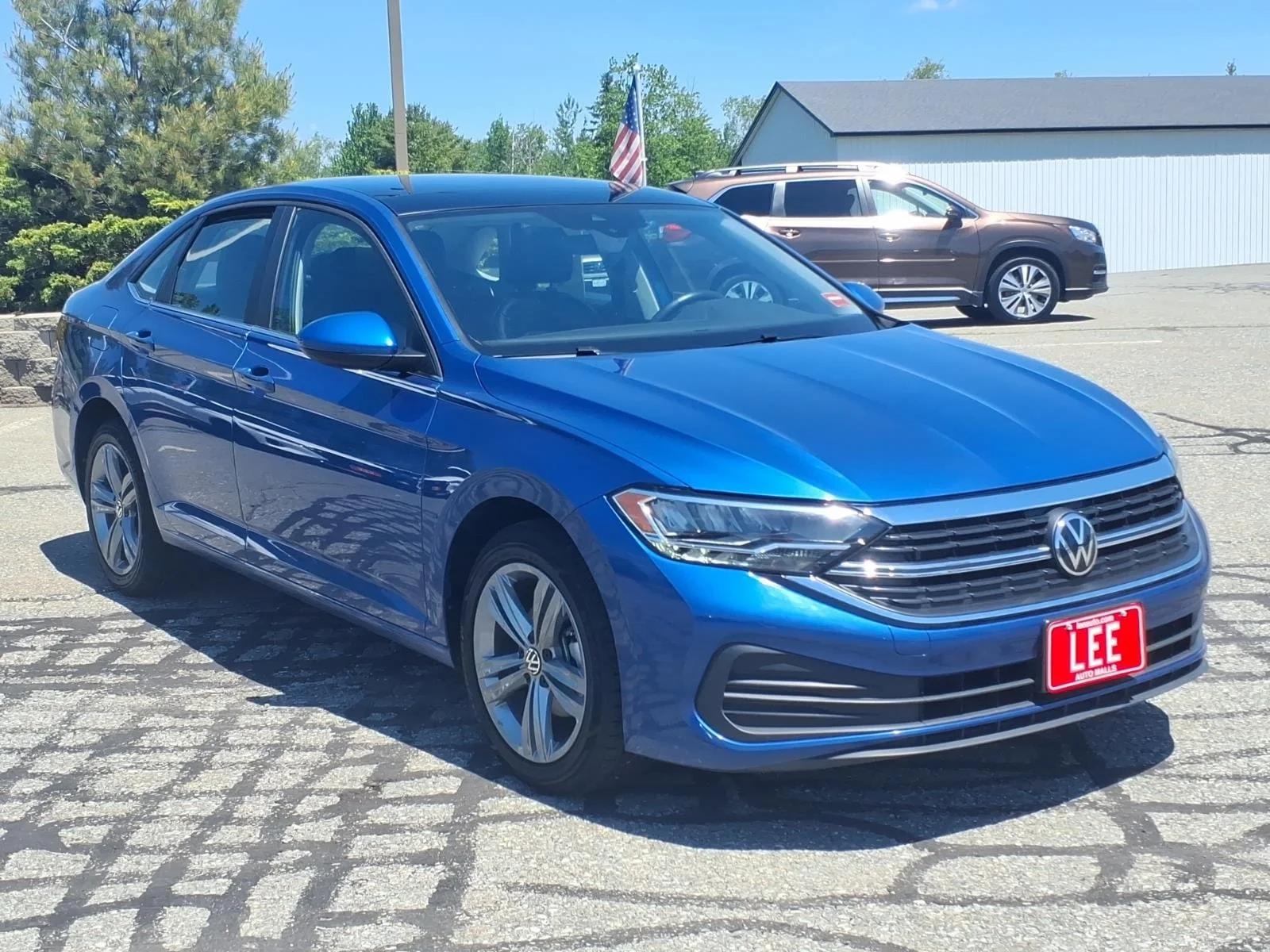 Used 2024 Blue Volkswagen 1.5T SE image 3