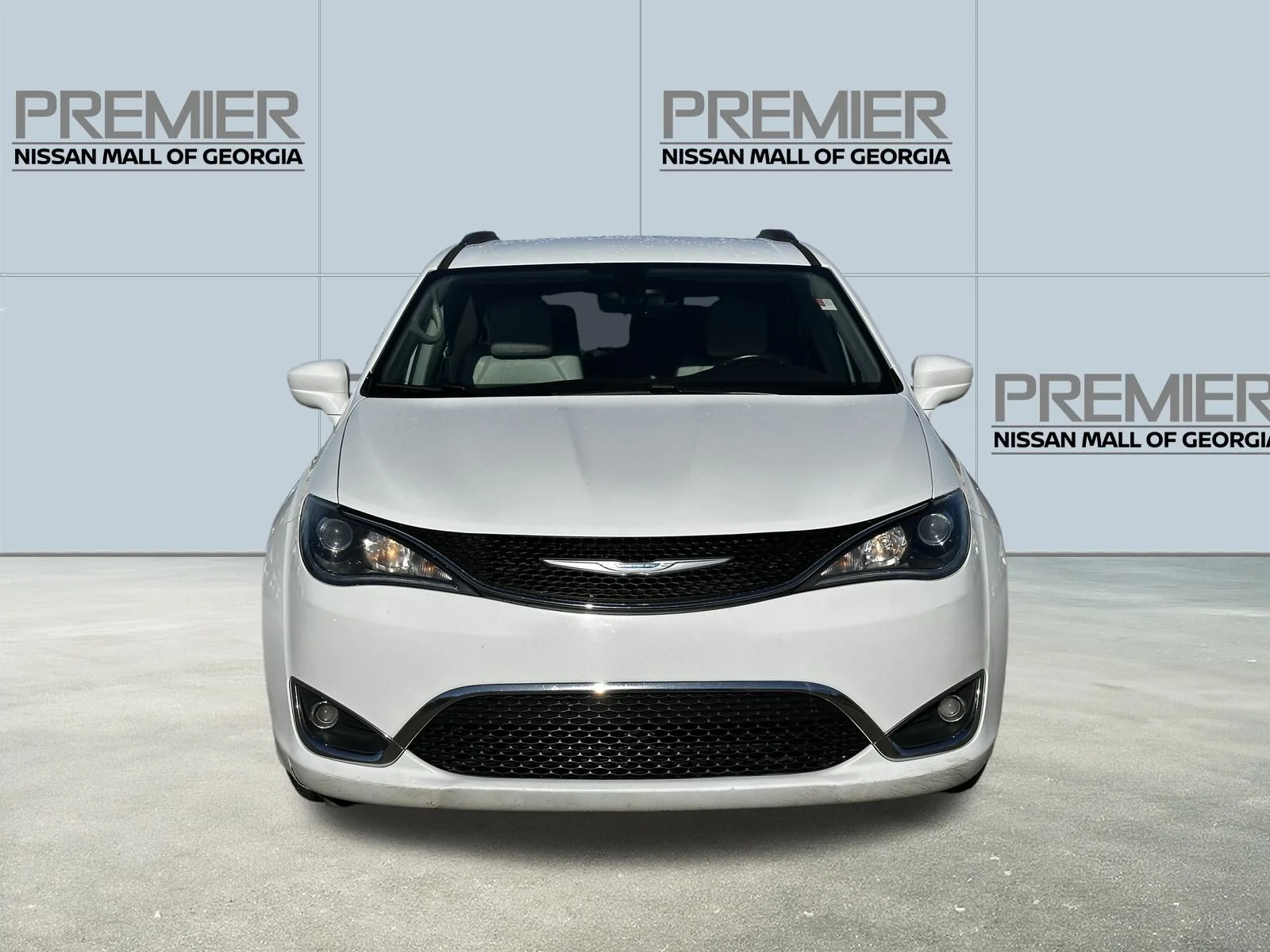 Used 2018 Chrysler Pacifica Touring L with VIN 2C4RC1BG2JR141867 for sale in Buford, GA