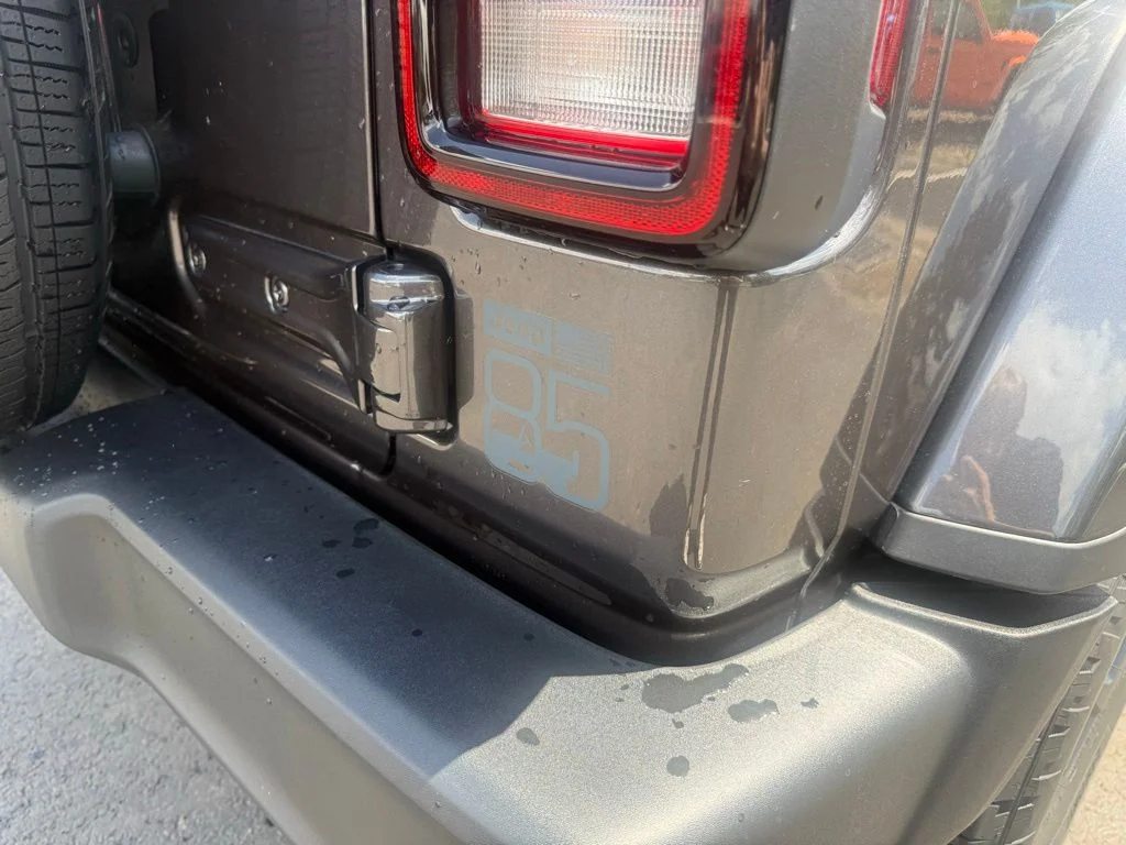 New 2026 Granite Crystal Metallic Clear-Coat Exterior Paint Jeep 85th Anniversary Edition image 54