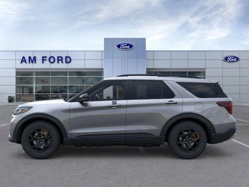 New 2026 Carbonized Gray Metallic Ford Tremor® image 3