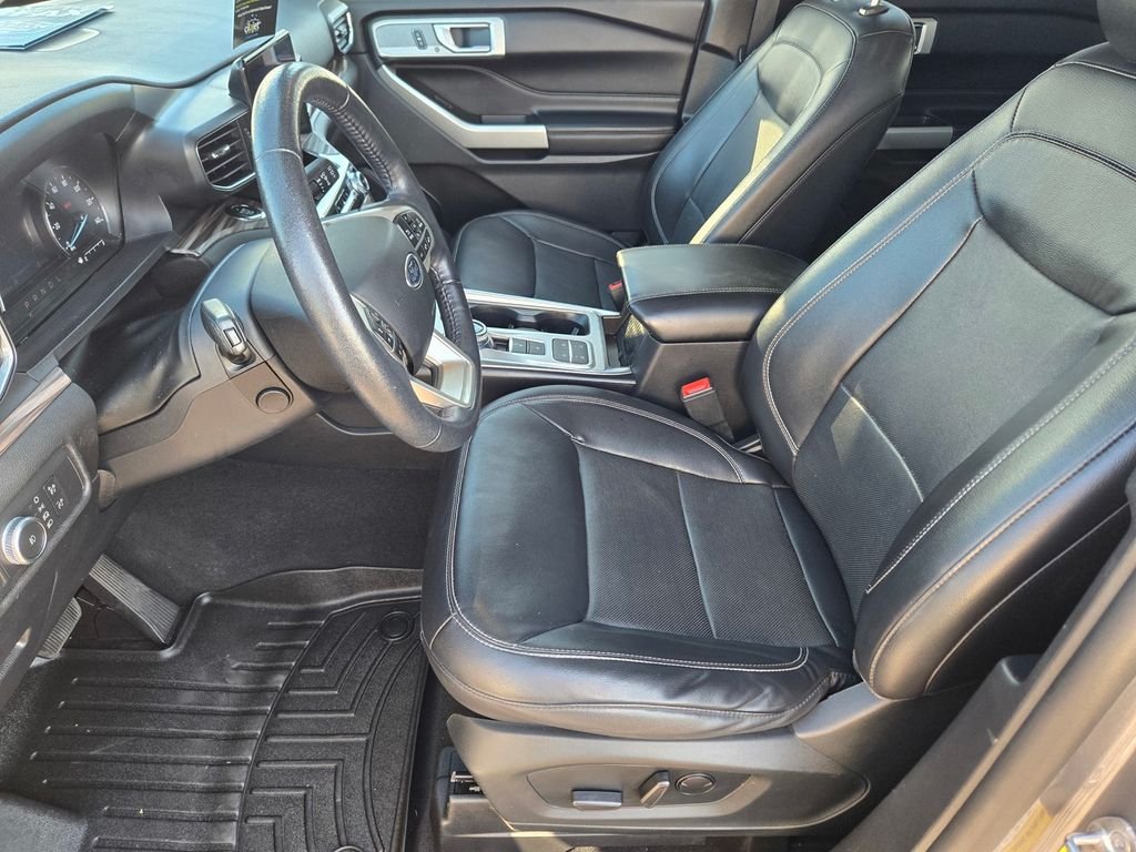 Used 2021 Gray Ford Limited image 11