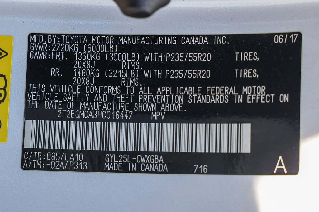 Used 2017 White Lexus 450h image 34