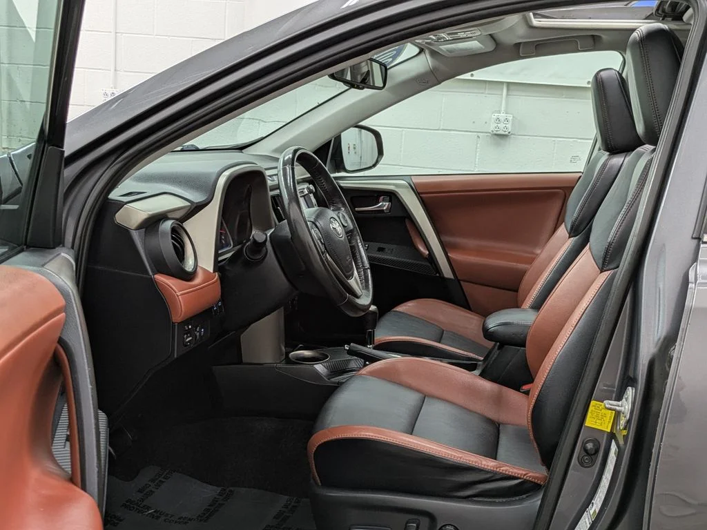 Used 2013 Gray Toyota Limited image 3