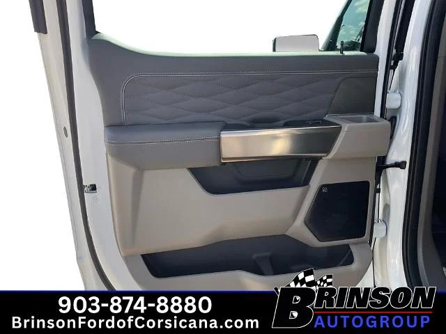 New 2026 Star White Metallic Tri-Coat Ford Platinum® image 29