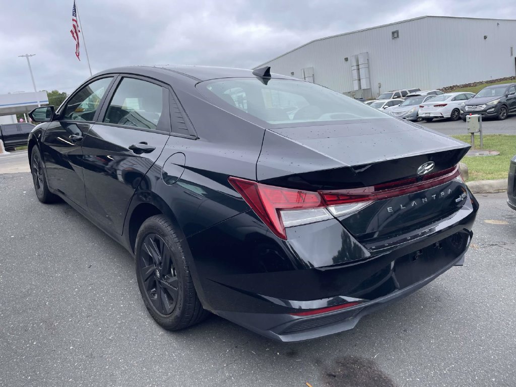 Used 2023 Black Hyundai Blue image 4