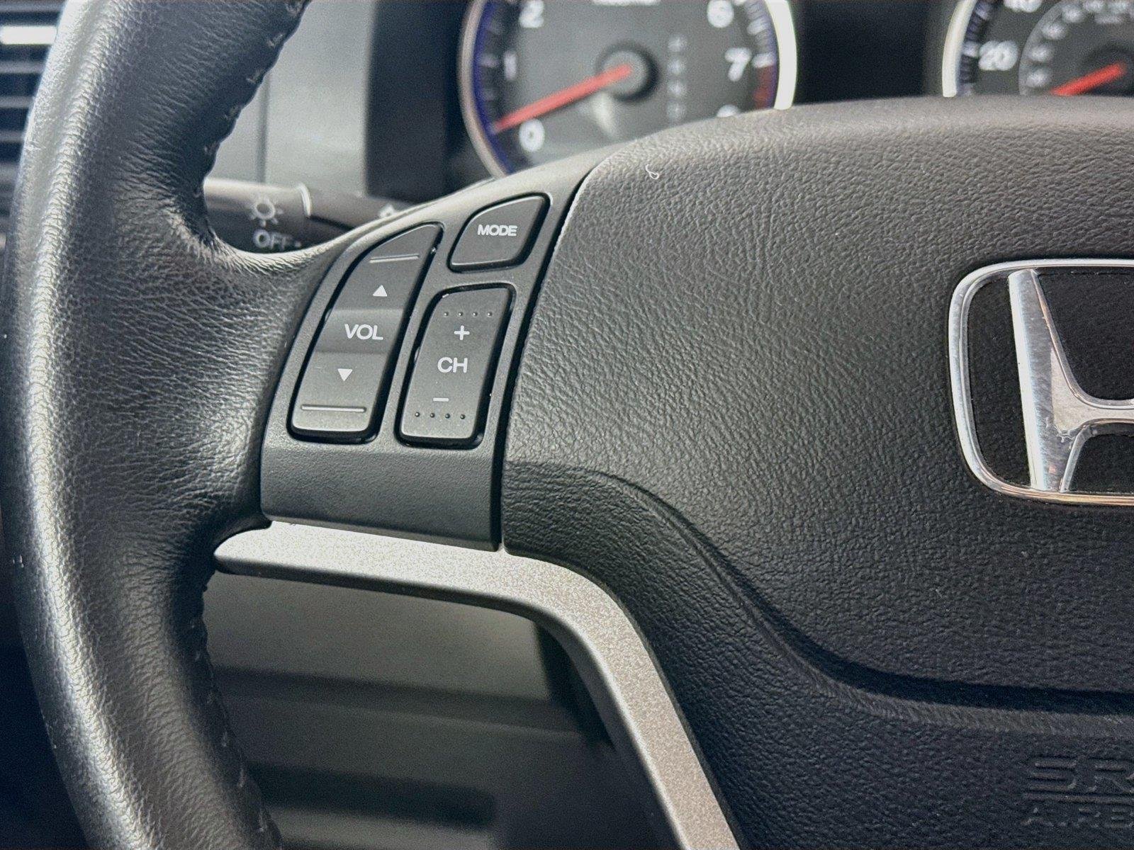 Used 2011 Glacier Blue Metallic Honda EX-L image 17