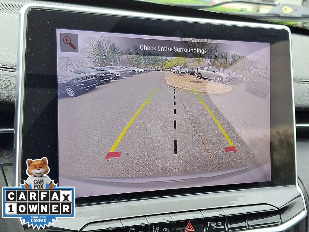 Certified Used 2023 Silver Jeep High Altitude image 18