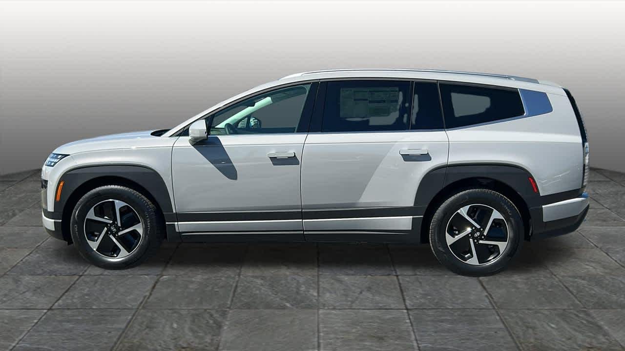 New 2026 Cyber Gray Hyundai SE image 8
