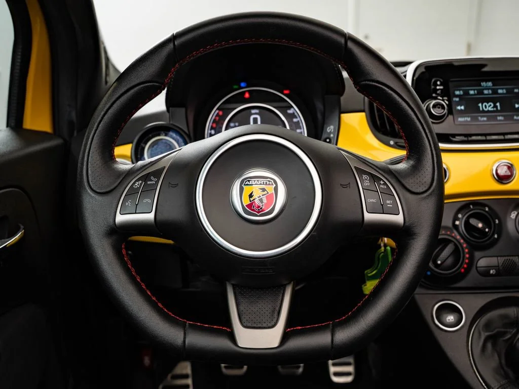 Used 2017 Giallo Moderna Perla (Pearl Yellow Tri-Coat) FIAT Abarth image 39