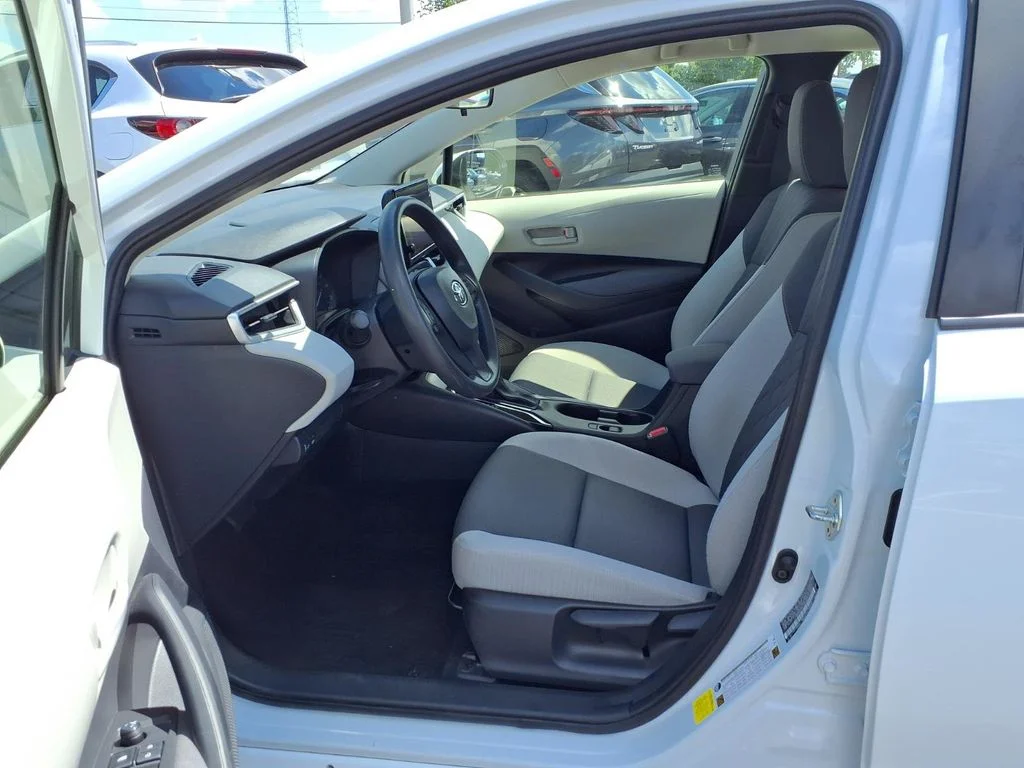 Used 2024 Ice Toyota LE image 19