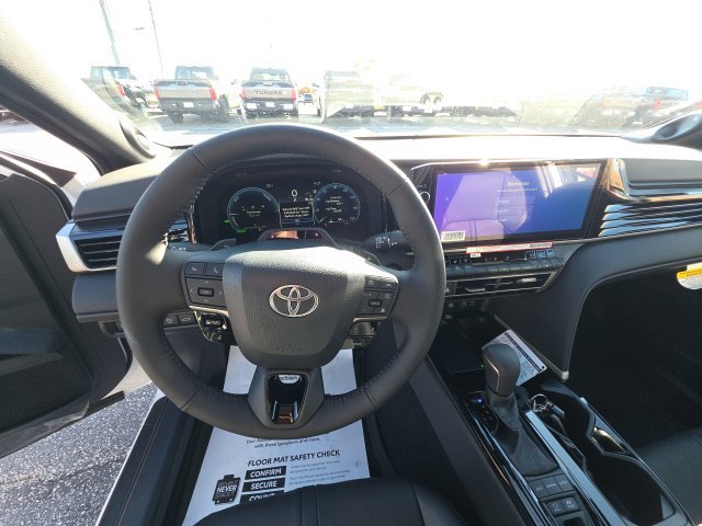 New 2026 Wind Chill Pearl <sup>1</sup> Toyota  XSE image 11
