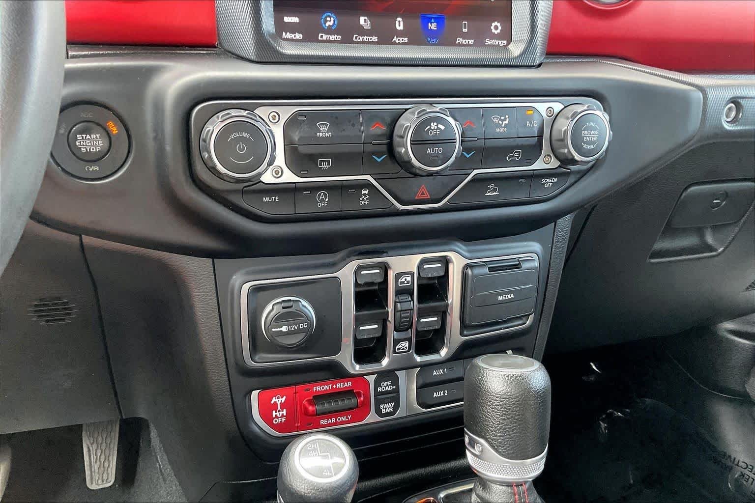 Used 2023 Bright White Clearcoat Jeep Rubicon image 31