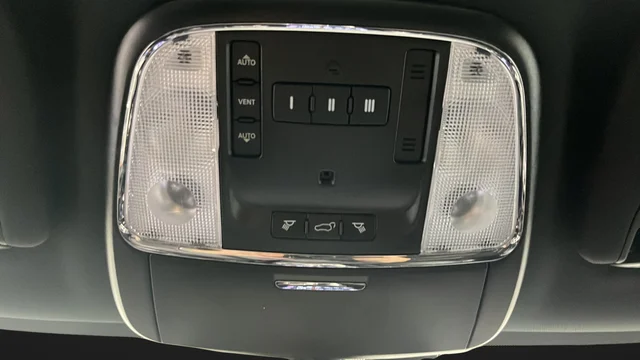 Used 2019 Bright White Clearcoat Jeep Limited image 34