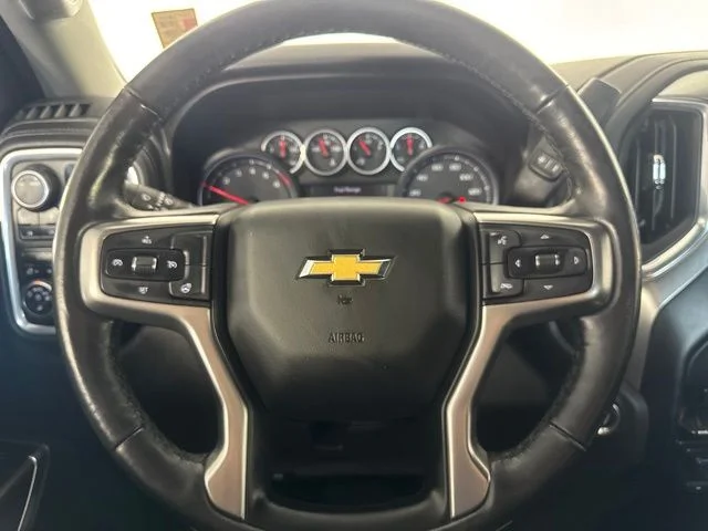 Used 2020 Gray Chevrolet LT image 18