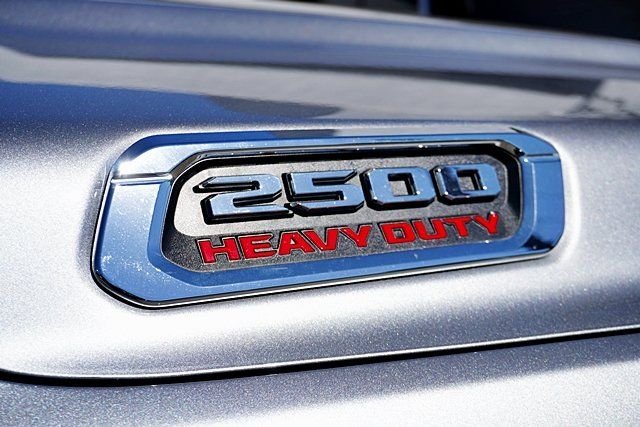 Used 2024 Silver Ram Laramie image 10