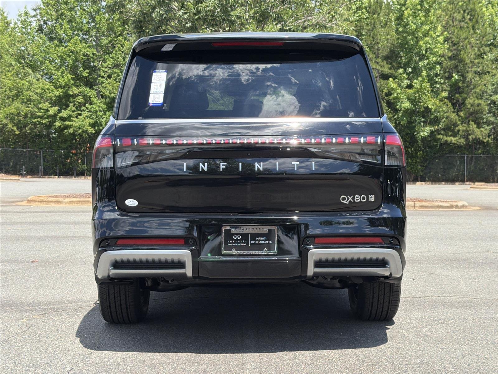New 2026 BLACK OBSIDIAN INFINITI Luxe 4WD image 18