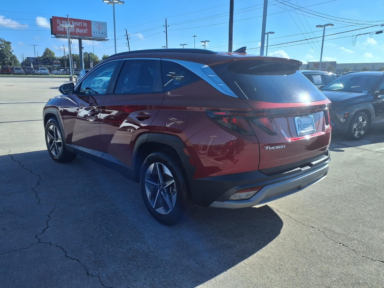 Used 2025 Ultimate Red Hyundai SEL image 4