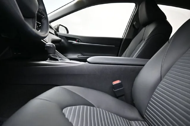 Used 2021 Silver Toyota SE image 17