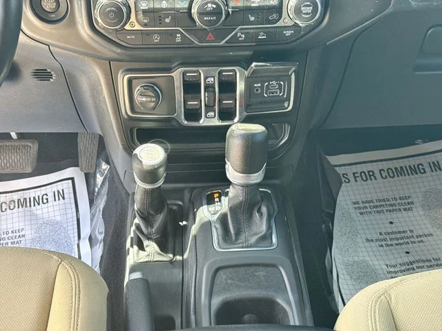 Used 2022 White Jeep Unlimited Sport S image 19