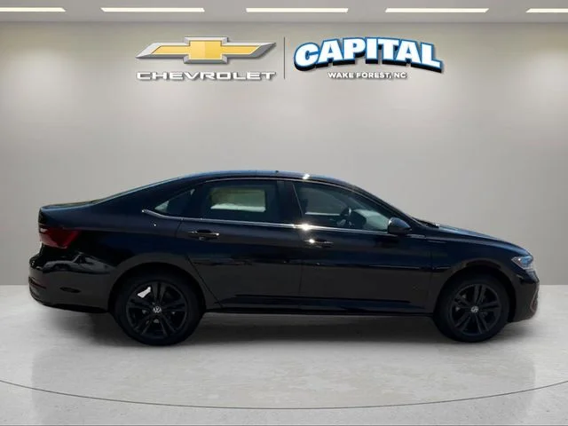 Used 2023 Black Volkswagen 1.5T SE image 6