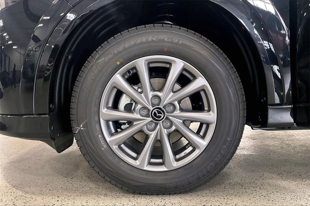 2025 MAZDA CX-5 - Image 11