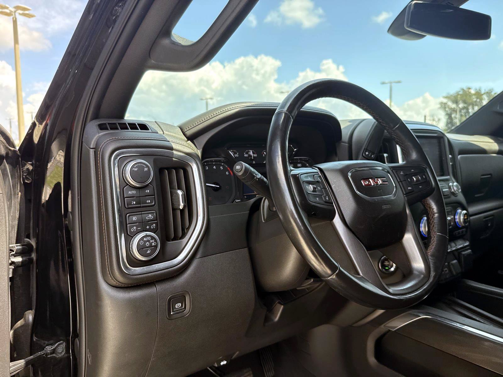 Used 2019 Onyx Black GMC AT4 image 21