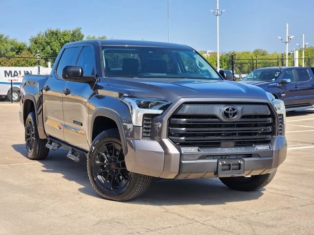 Used 2022 Gray Toyota SR5 image 2