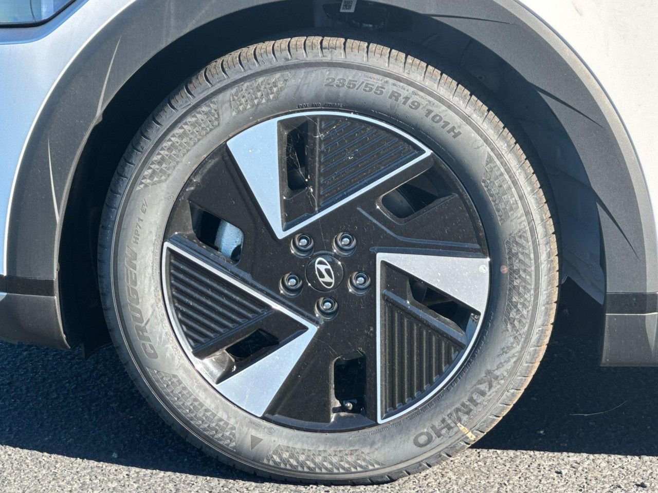 New 2026 White Hyundai SEL image 24