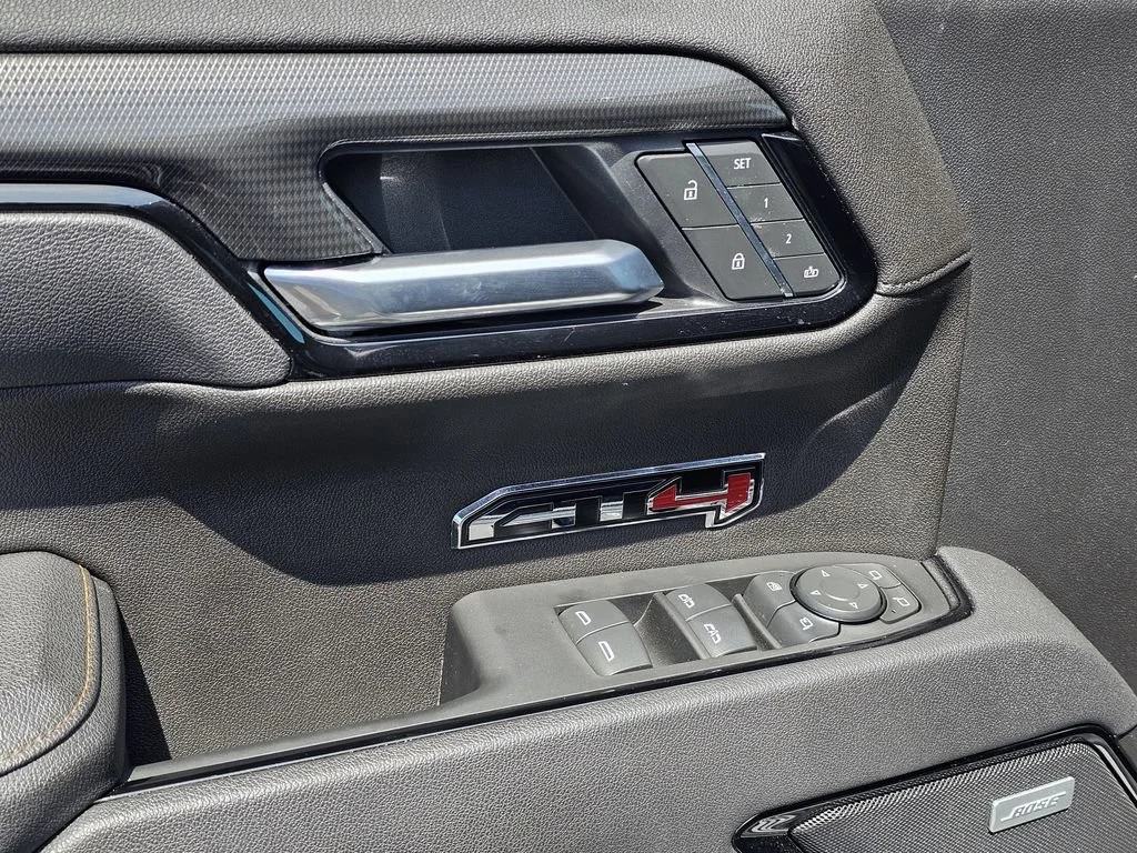 Used 2025 Sterling Metallic GMC AT4 image 16