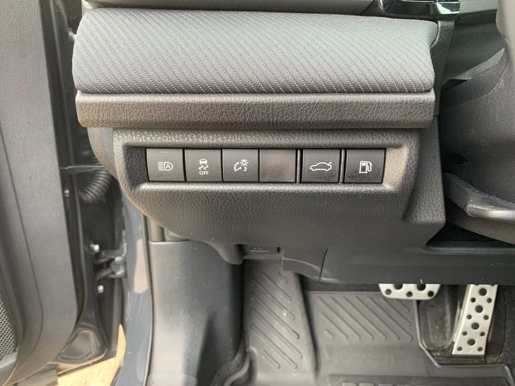 Used 2026  Toyota SE image 31
