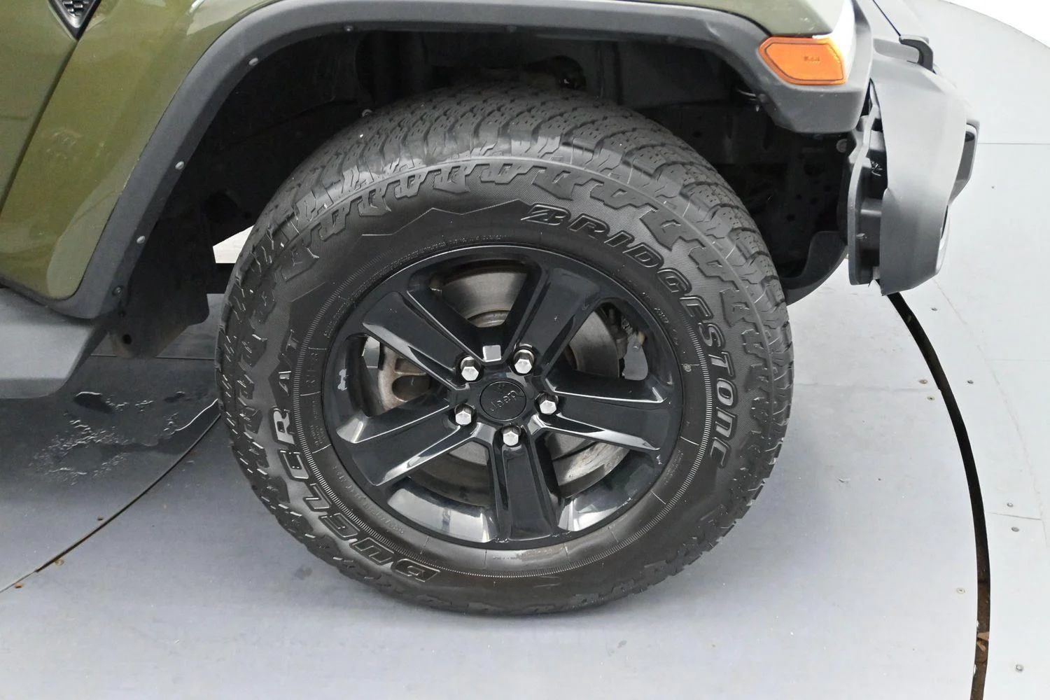 Used 2022 Sarge Green Clearcoat Jeep Unlimited Sahara Altitude image 33