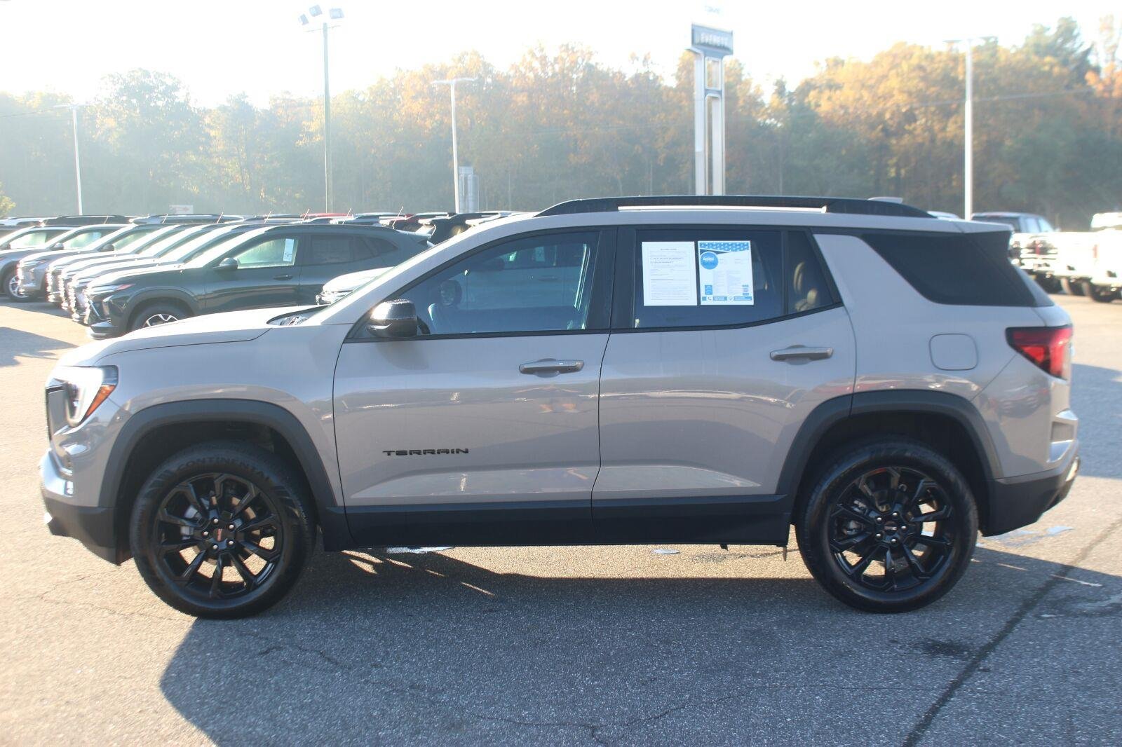 Used 2026 Riverstone Metallic GMC Elevation image 4