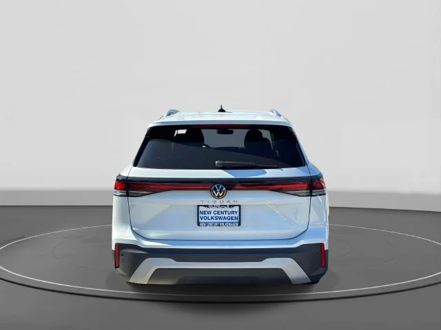 2027 Volkswagen Tiguan photo 3