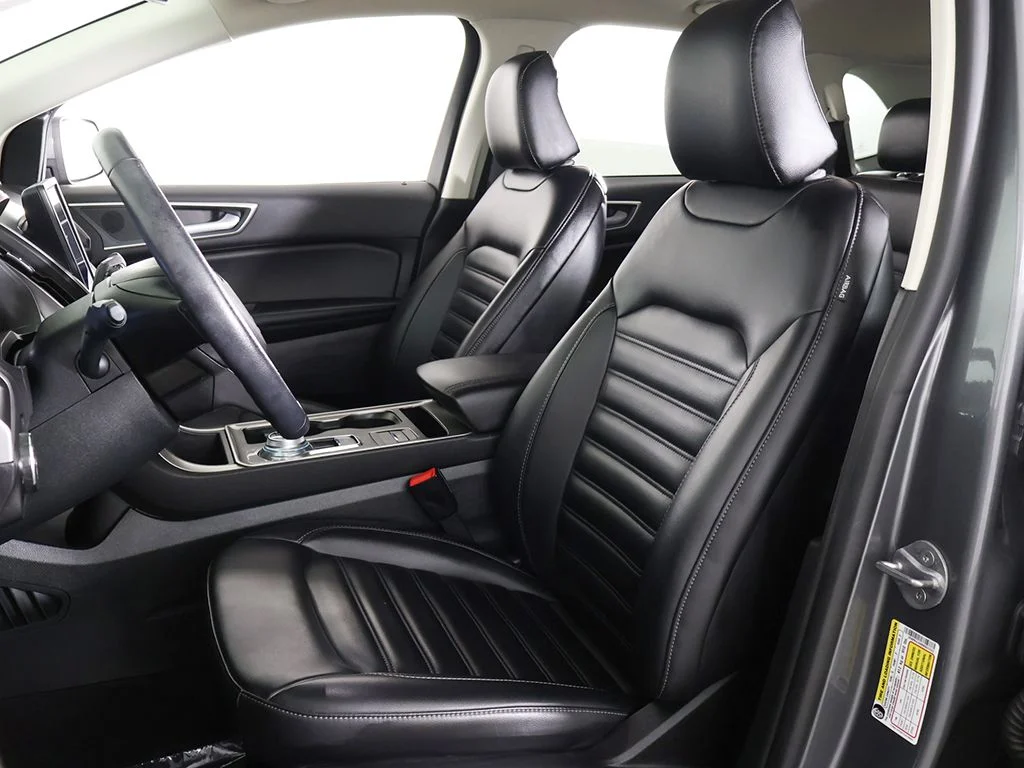 Used 2024 Gray Ford SEL image 27