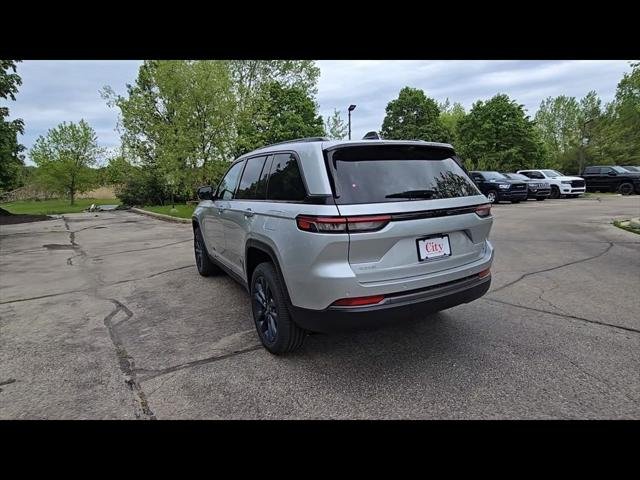 New 2026 Silver Zynith Exterior Paint Jeep 85th Anniversary Edition image 6
