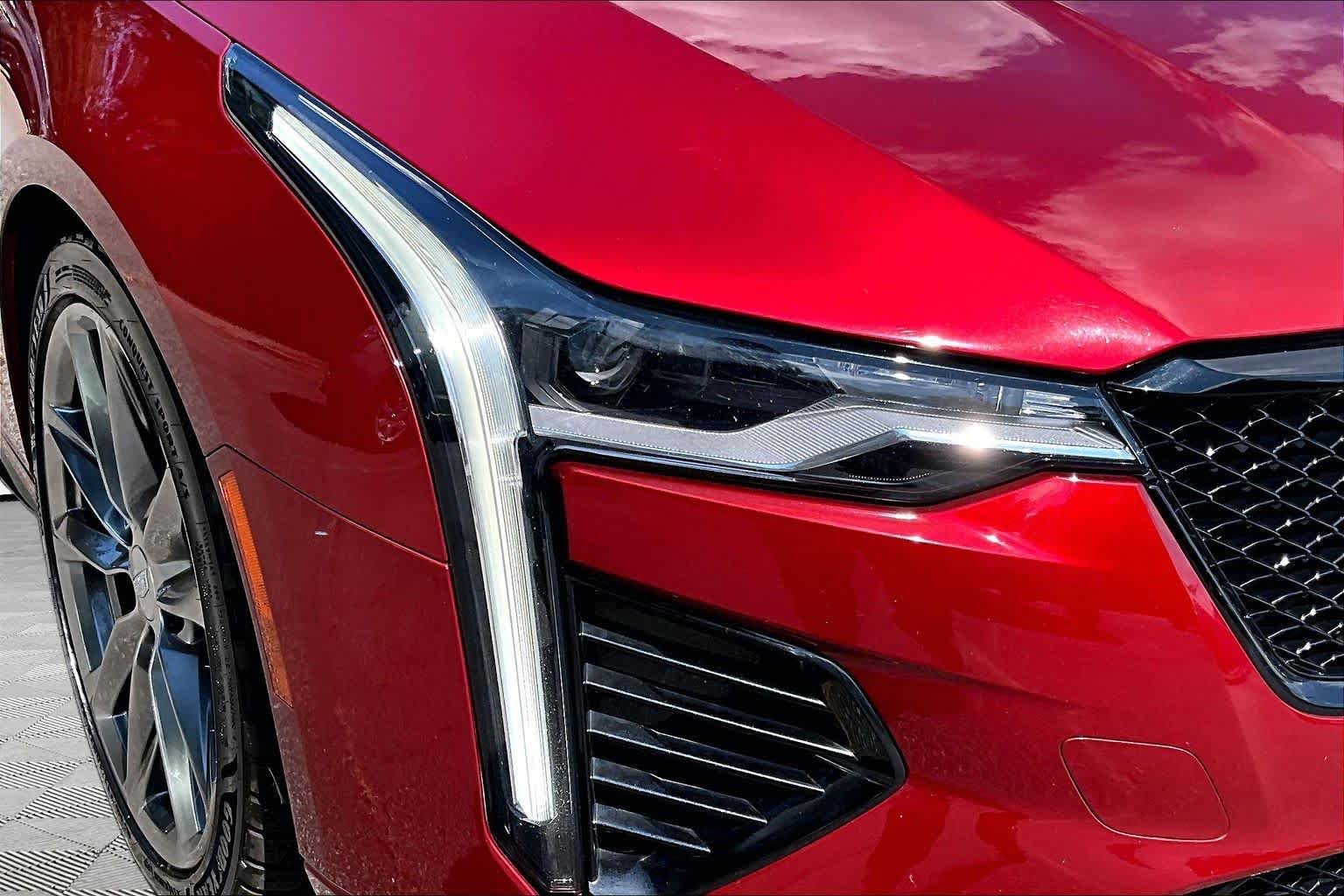 Used 2022 Infrared Tintcoat Cadillac  image 55