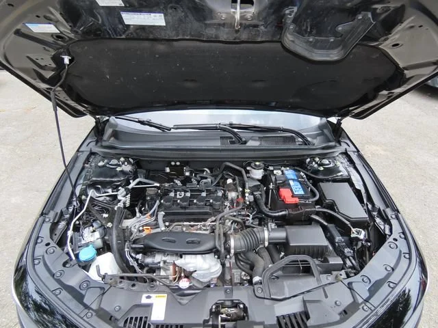 Certified Used 2023 Crystal Black Pearl Honda LX image 33