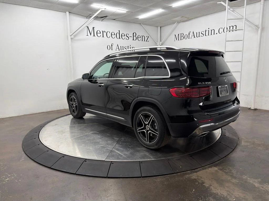 New 2026 Black Mercedes-Benz GLB 250 image 5