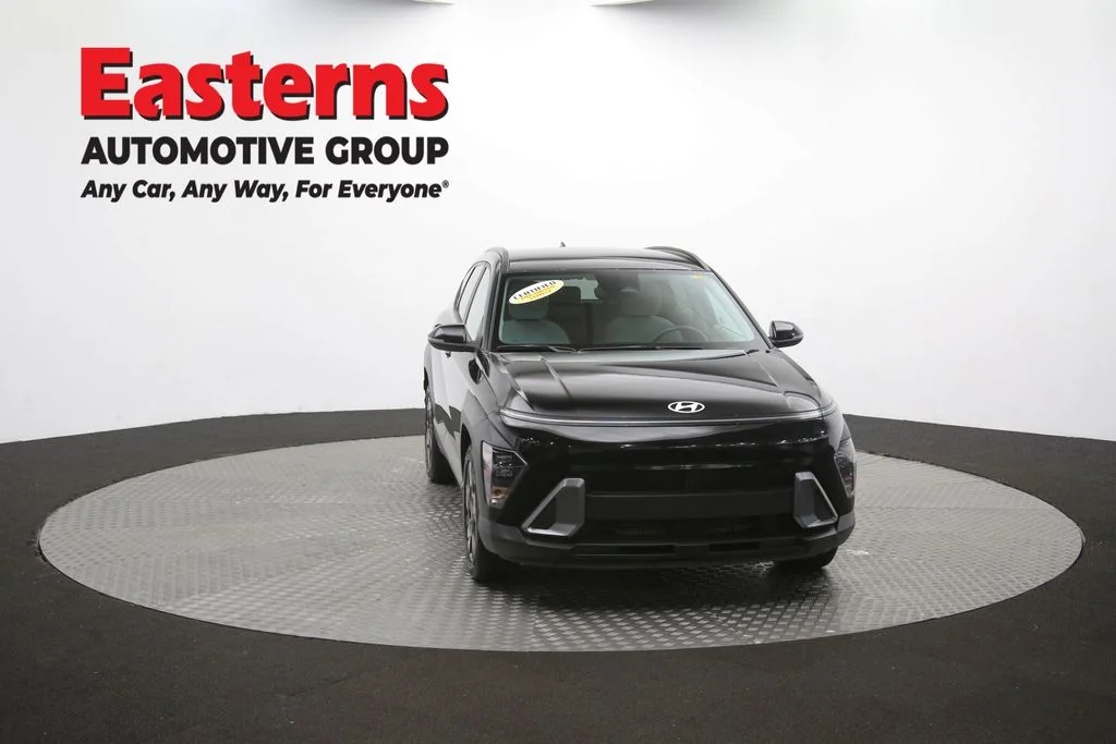 Used 2024 Black Hyundai SEL image 61