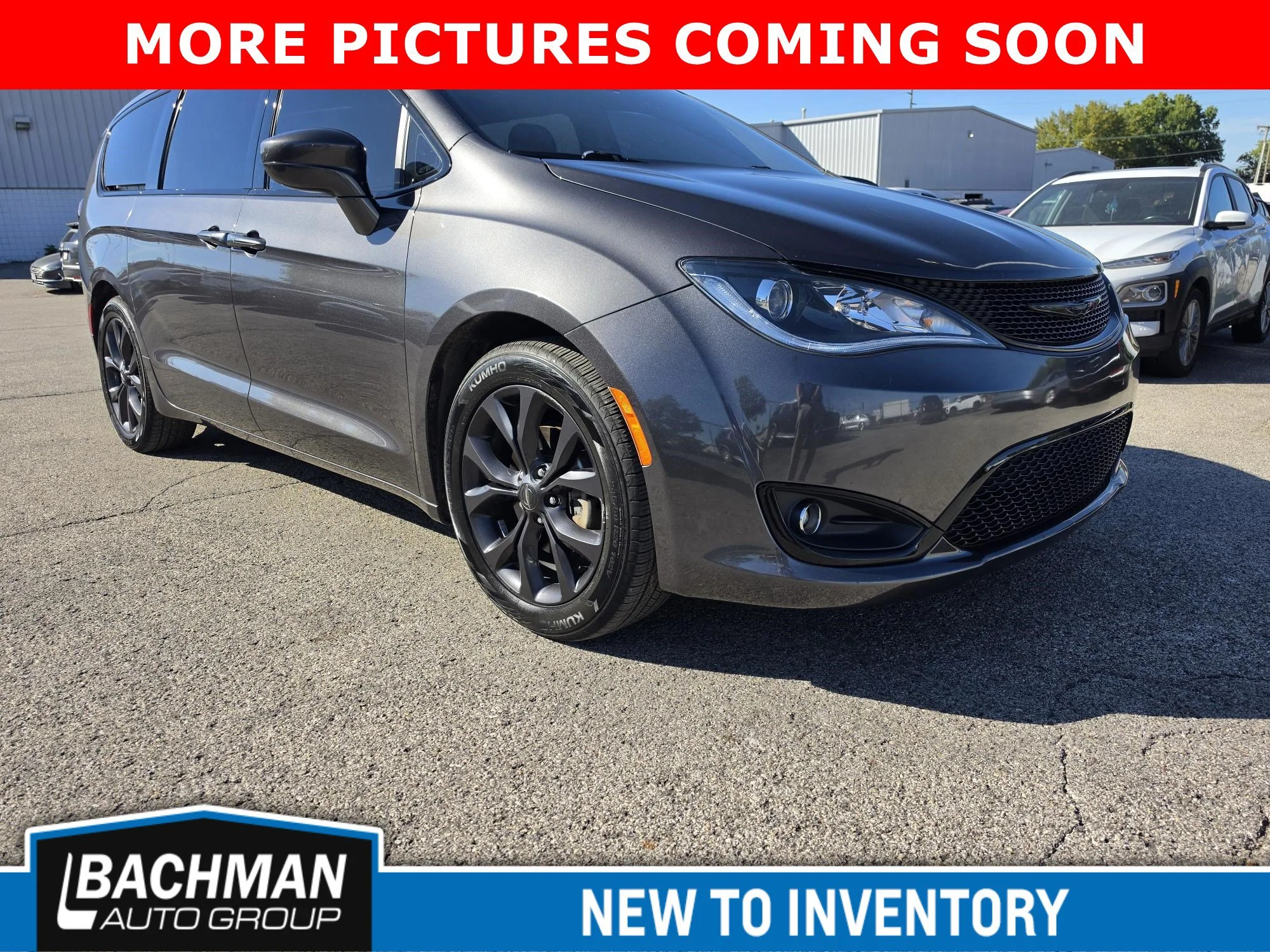 Used 2018 Chrysler Pacifica Touring Plus with VIN 2C4RC1FG8JR354350 for sale in Jeffersonville, IN