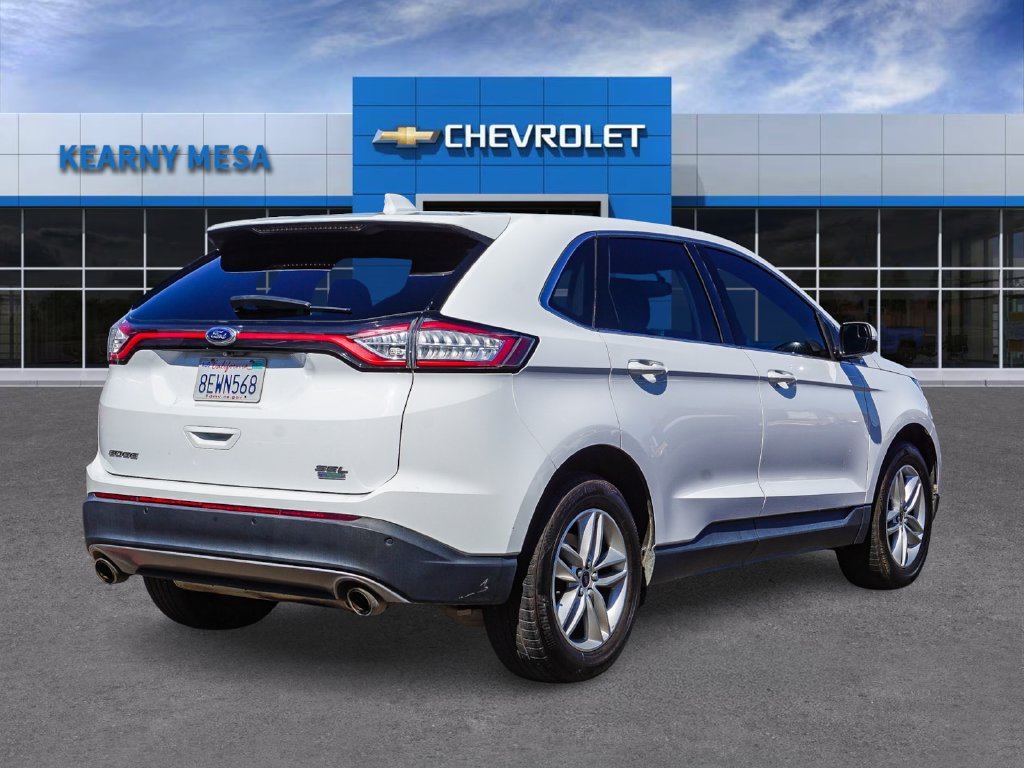 Used 2018 Oxford White Ford SEL image 6