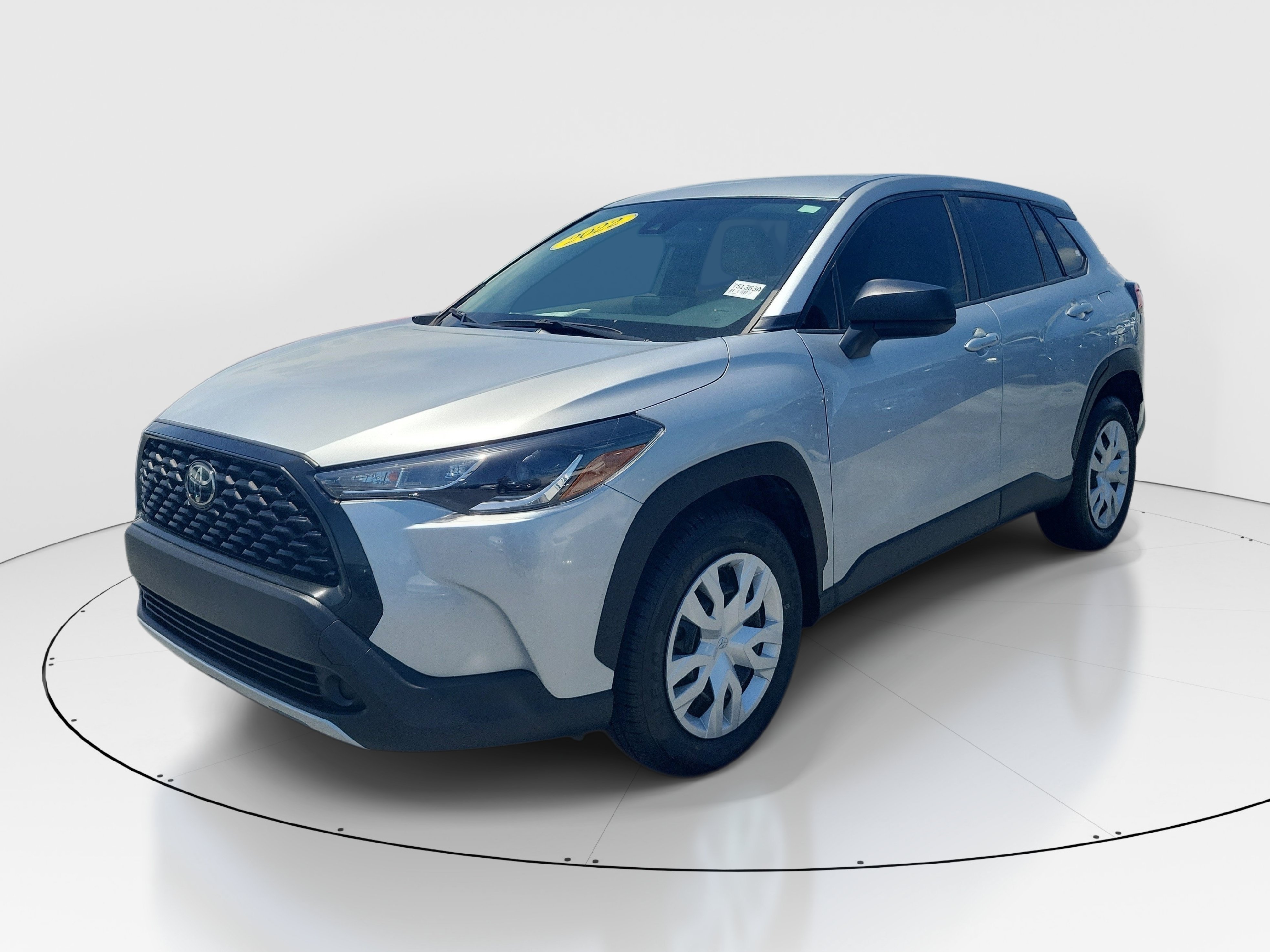 Used 2022 Silver Toyota L image 3