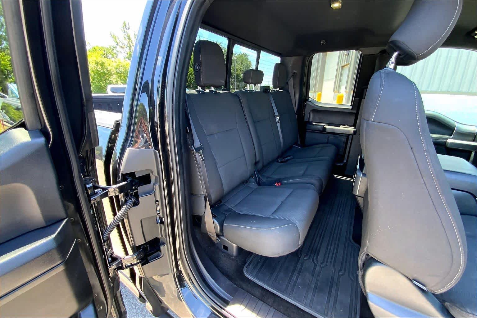 Used 2015 Tuxedo Black Metallic Ford XLT image 19