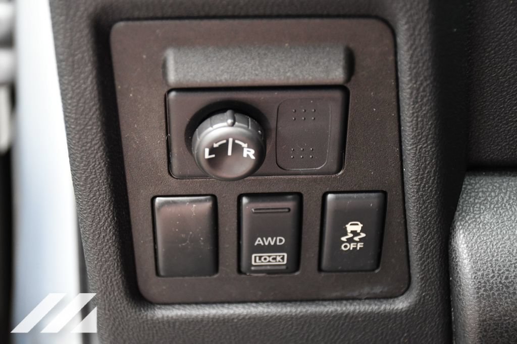 Used 2013 Frosted Steel Metallic Nissan S image 14