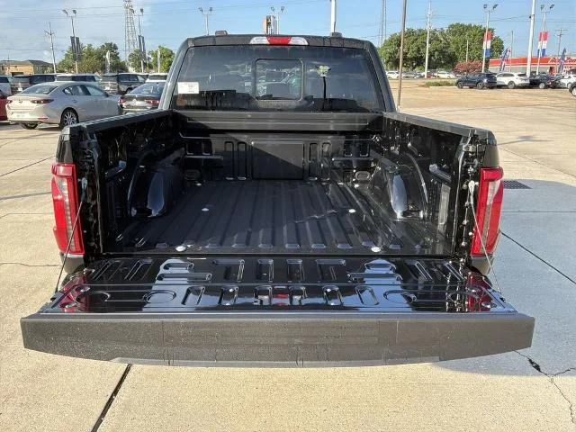 New 2026 Agate Black Metallic Ford XLT image 19