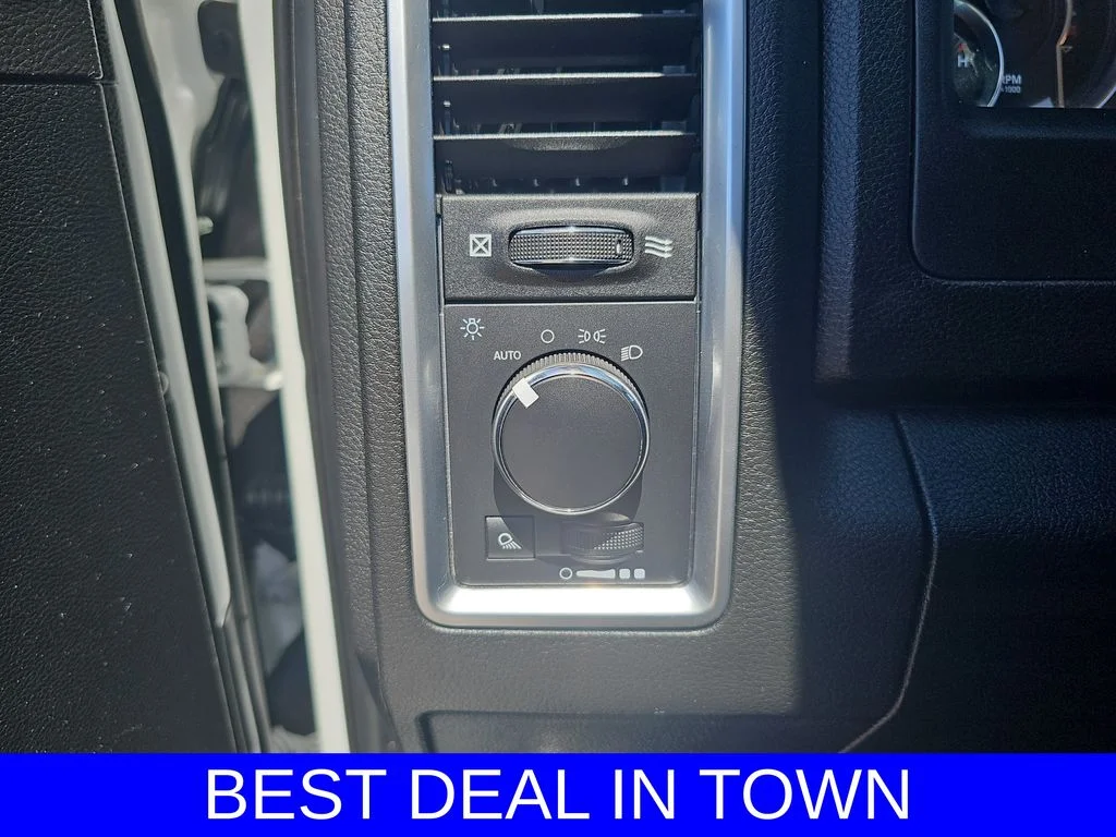 Used 2022 White Ram SLT image 25
